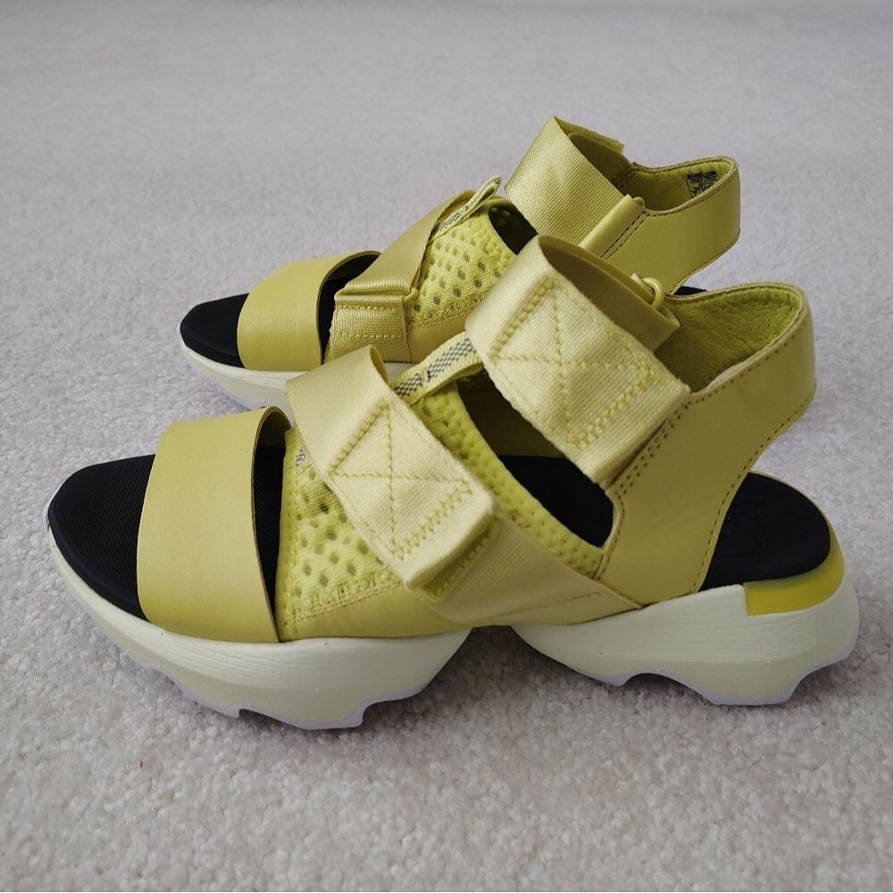 Sorel Kinetic Impact Yellow Outdoor Hiking Sandals - Picture 3 of 12